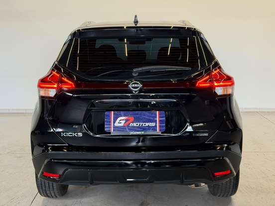 NISSAN-KICKS PLAY-2025
