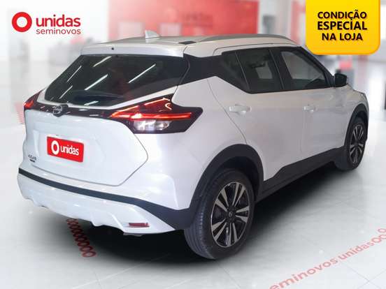 NISSAN-KICKS PLAY-2025