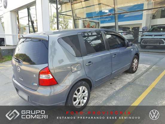 NISSAN-LIVINA-1.8 S 16V FLEX 4P AUTOMÁTICO NISSAN-LIVINA-2012