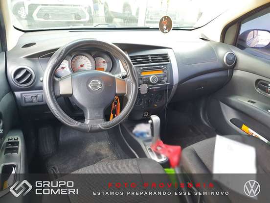 NISSAN-LIVINA-1.8 S 16V FLEX 4P AUTOMÁTICO NISSAN-LIVINA-2012