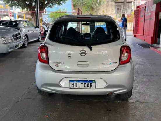 NISSAN-MARCH-1.6 SL 16V FLEX 4P XTRONIC NISSAN-MARCH-2016