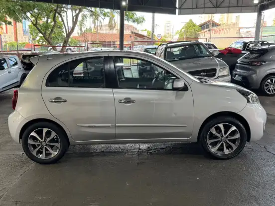 NISSAN-MARCH-1.6 SL 16V FLEX 4P XTRONIC NISSAN-MARCH-2016