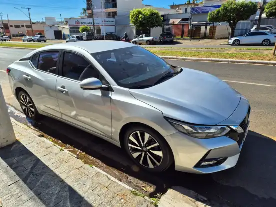 NISSAN-SENTRA-2023