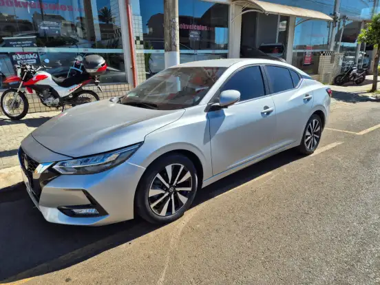 NISSAN-SENTRA-2023