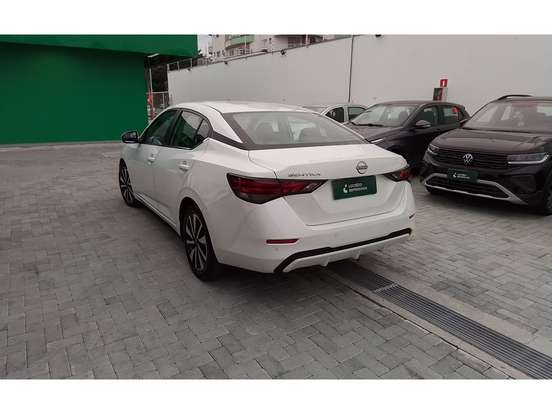 NISSAN-SENTRA-2024