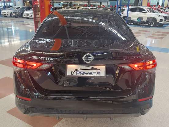 NISSAN-SENTRA-2023
