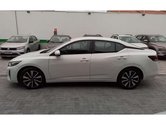 NISSAN-SENTRA-2024