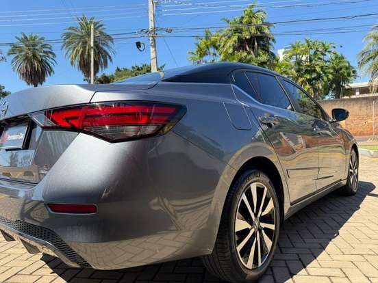 NISSAN-SENTRA-2023