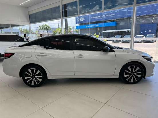 NISSAN-SENTRA-2022