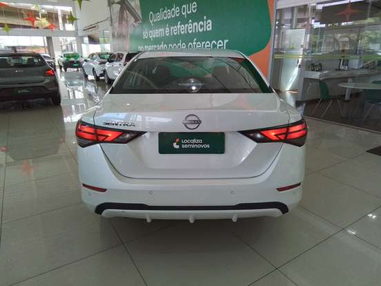 NISSAN-SENTRA-2025
