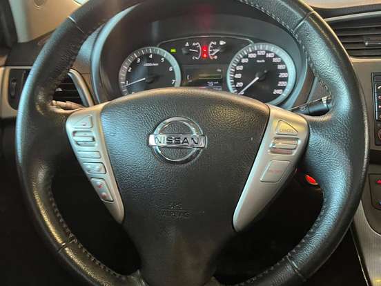 NISSAN-SENTRA-2.0 SL 16V FLEX 4P AUTOMÁTICO NISSAN-SENTRA-2014
