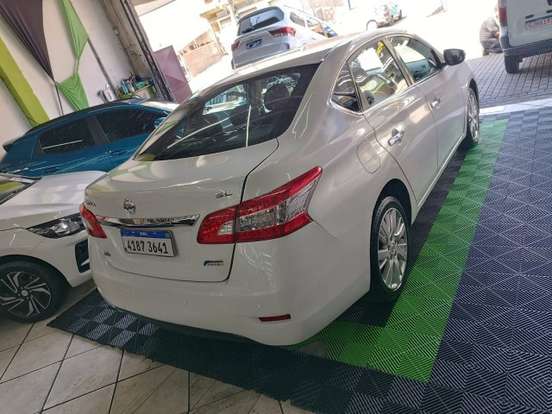 NISSAN-SENTRA-2013