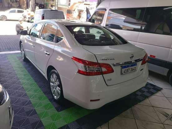 NISSAN-SENTRA-2013