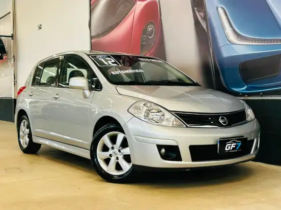 NISSAN-TIIDA-2011