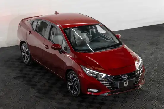 NISSAN-VERSA-2023