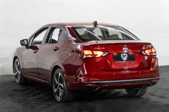 NISSAN-VERSA-2023