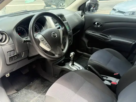 NISSAN-VERSA-1.6 16V FLEX SV 4P XTRONIC NISSAN-VERSA-2017