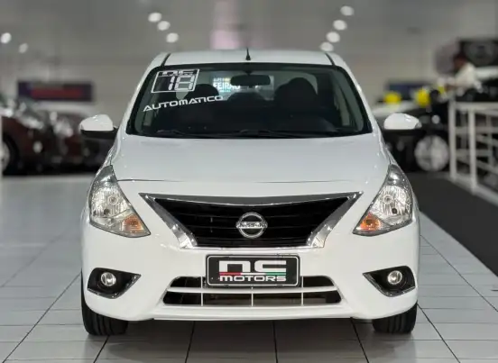 NISSAN-VERSA-2018