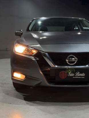 NISSAN-VERSA-2021