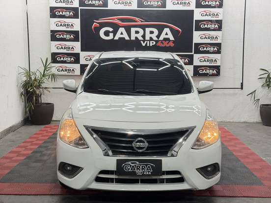 NISSAN-VERSA-2015