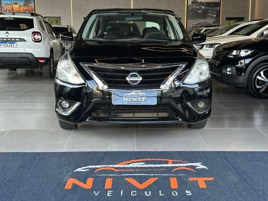 NISSAN-VERSA-2015