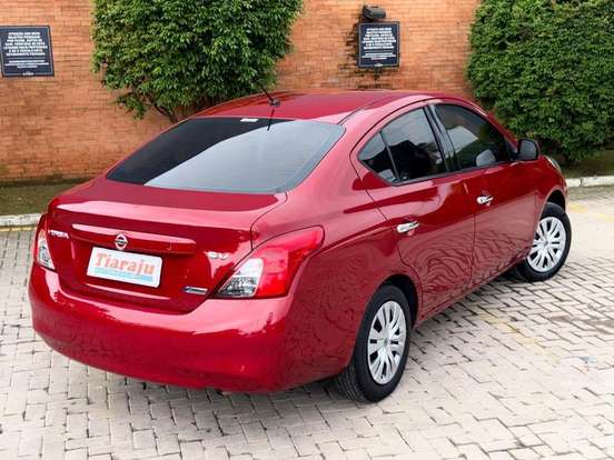 NISSAN-VERSA-2013