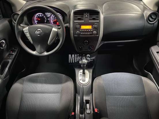 NISSAN-VERSA-2018