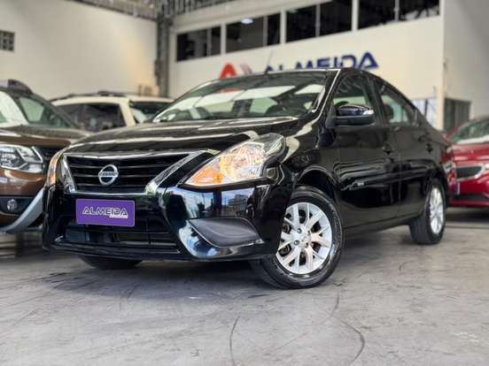 NISSAN-VERSA-2019