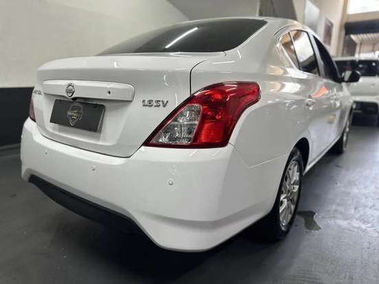 NISSAN-VERSA-1.6 16V FLEXSTART SV 4P XTRONIC NISSAN-VERSA-2018