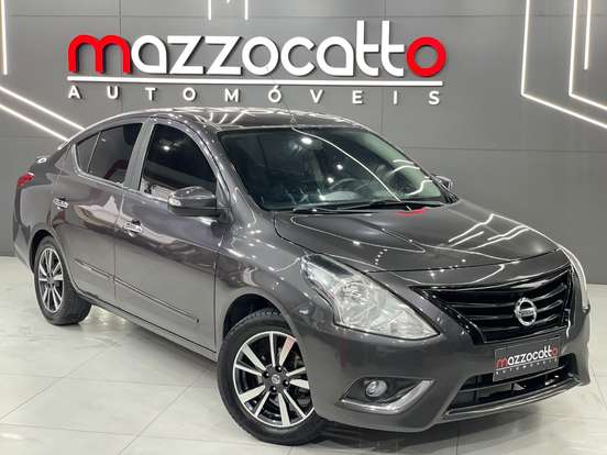 NISSAN-VERSA-2017