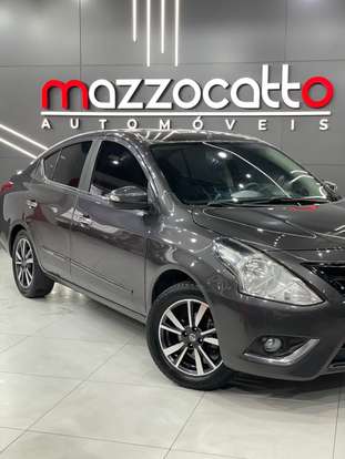 NISSAN-VERSA-2017