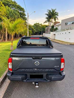 NISSAN-FRONTIER-2022