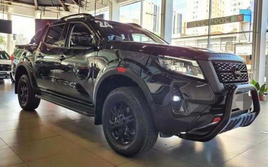 NISSAN-FRONTIER-2023