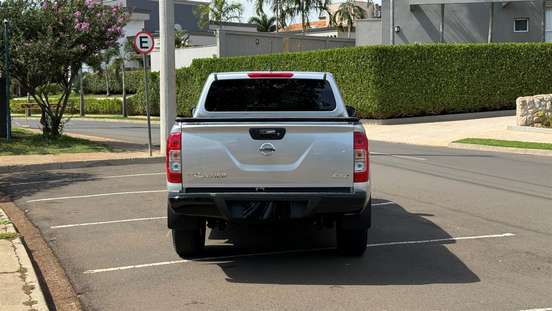 NISSAN-FRONTIER-2020