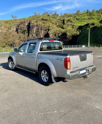 NISSAN-FRONTIER-2010