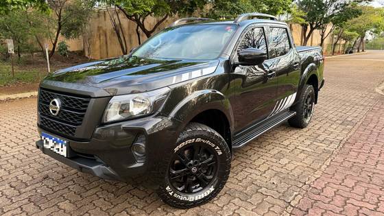 NISSAN FRONTIER 2.3 16V TURBO DIESEL ATTACK CD 4X4 AUTOMÁTICO