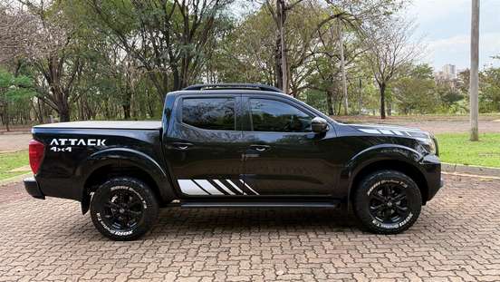 NISSAN-FRONTIER-2022