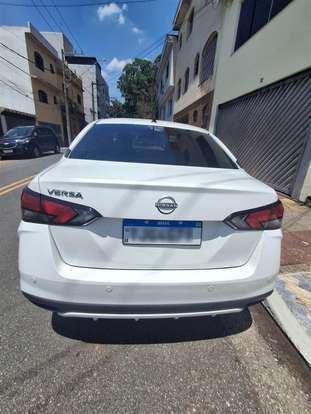 NISSAN-VERSA-2024