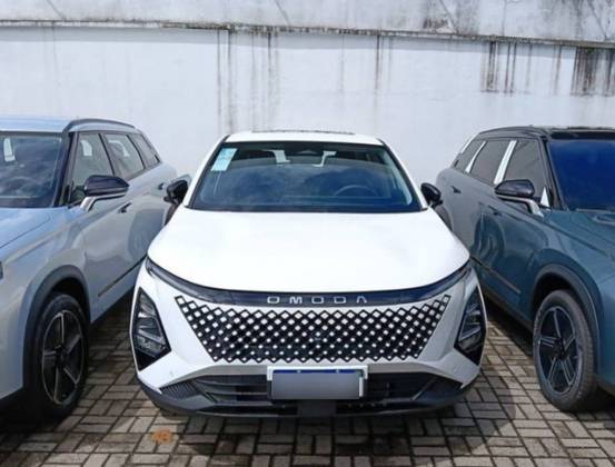 OMODA 7 1.5 TGDI PHEV PRESTIGE DHT