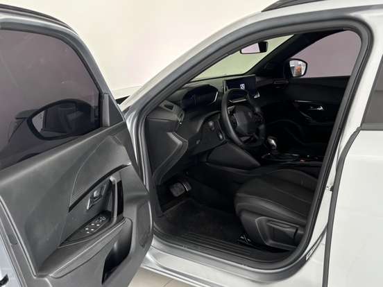 PEUGEOT-2008-2025