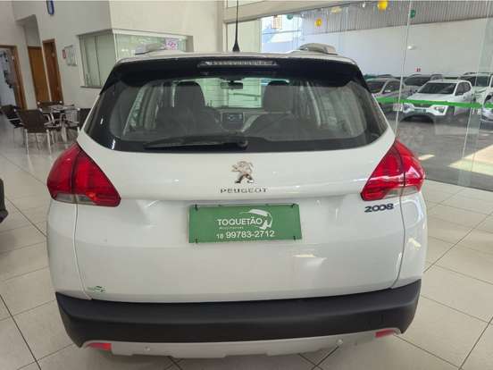 PEUGEOT-2008-2015
