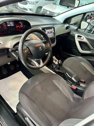 PEUGEOT-2008-2016