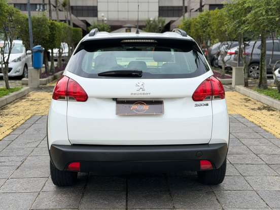 PEUGEOT-2008-2020