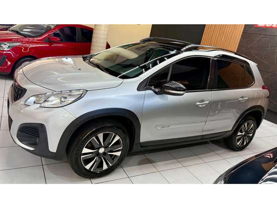 PEUGEOT-2008-2019