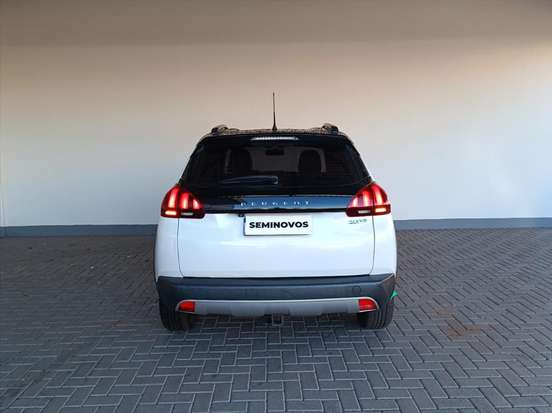 PEUGEOT-2008-2023