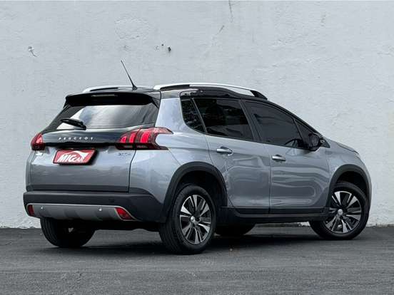 PEUGEOT-2008-2022