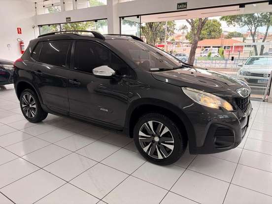 PEUGEOT-2008-2020