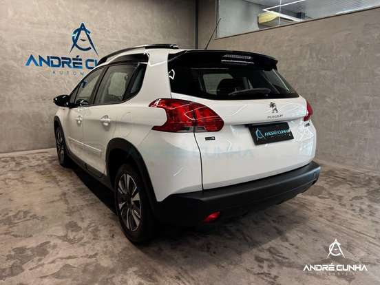 PEUGEOT-2008-2019