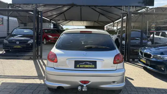 PEUGEOT-206-2005