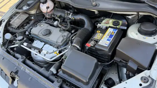 PEUGEOT-206-2005